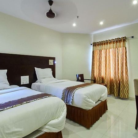 Krishna Residency Hotel Vijayawāda Buitenkant foto